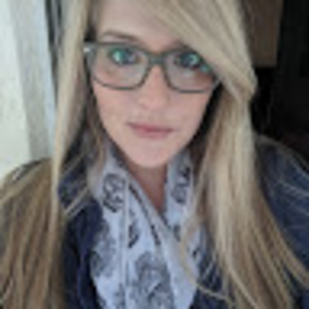 Meet your Posher, Stacy